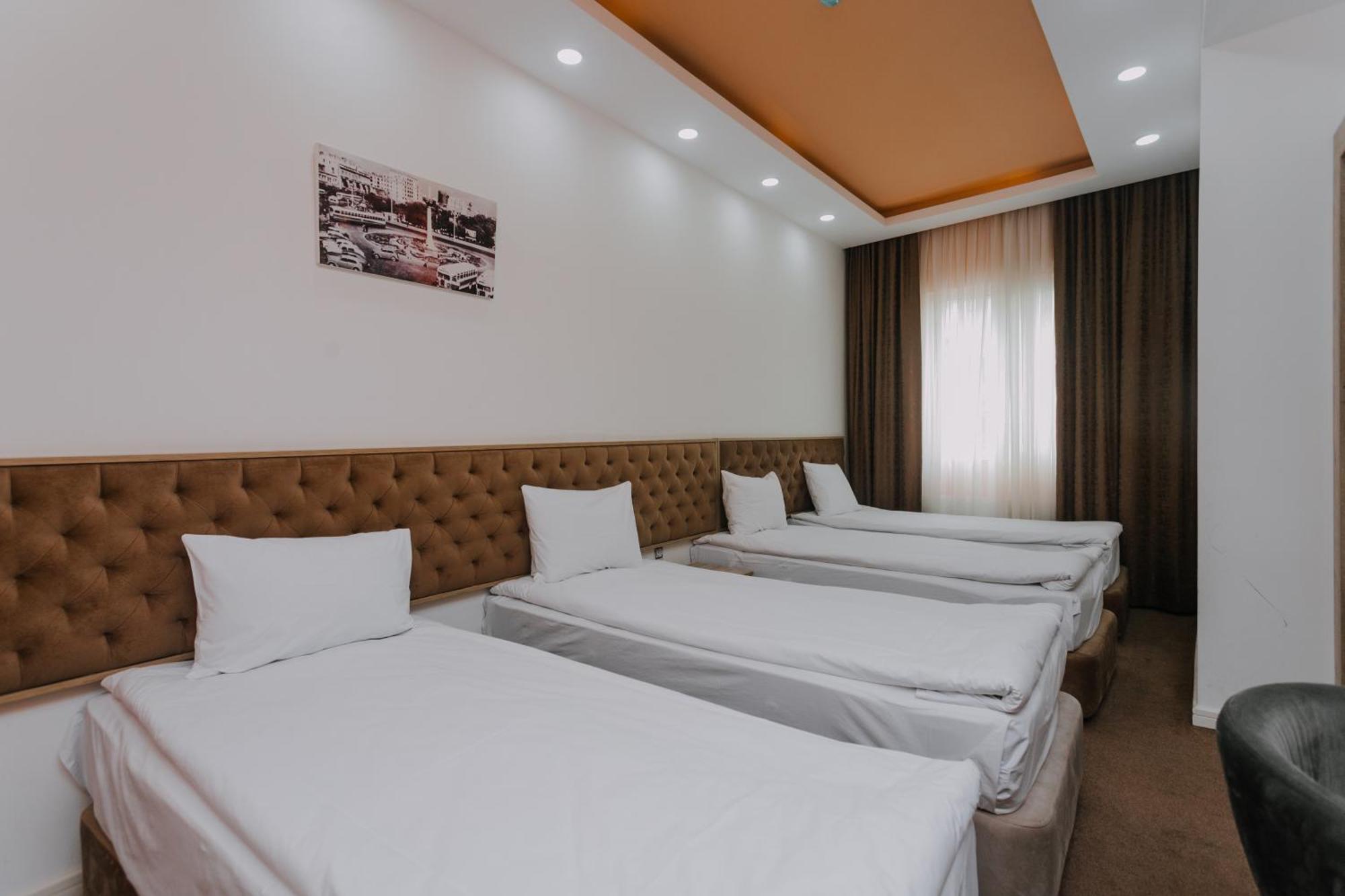 Madina-Zamzam Halal Hotels Group Баку Екстериор снимка
