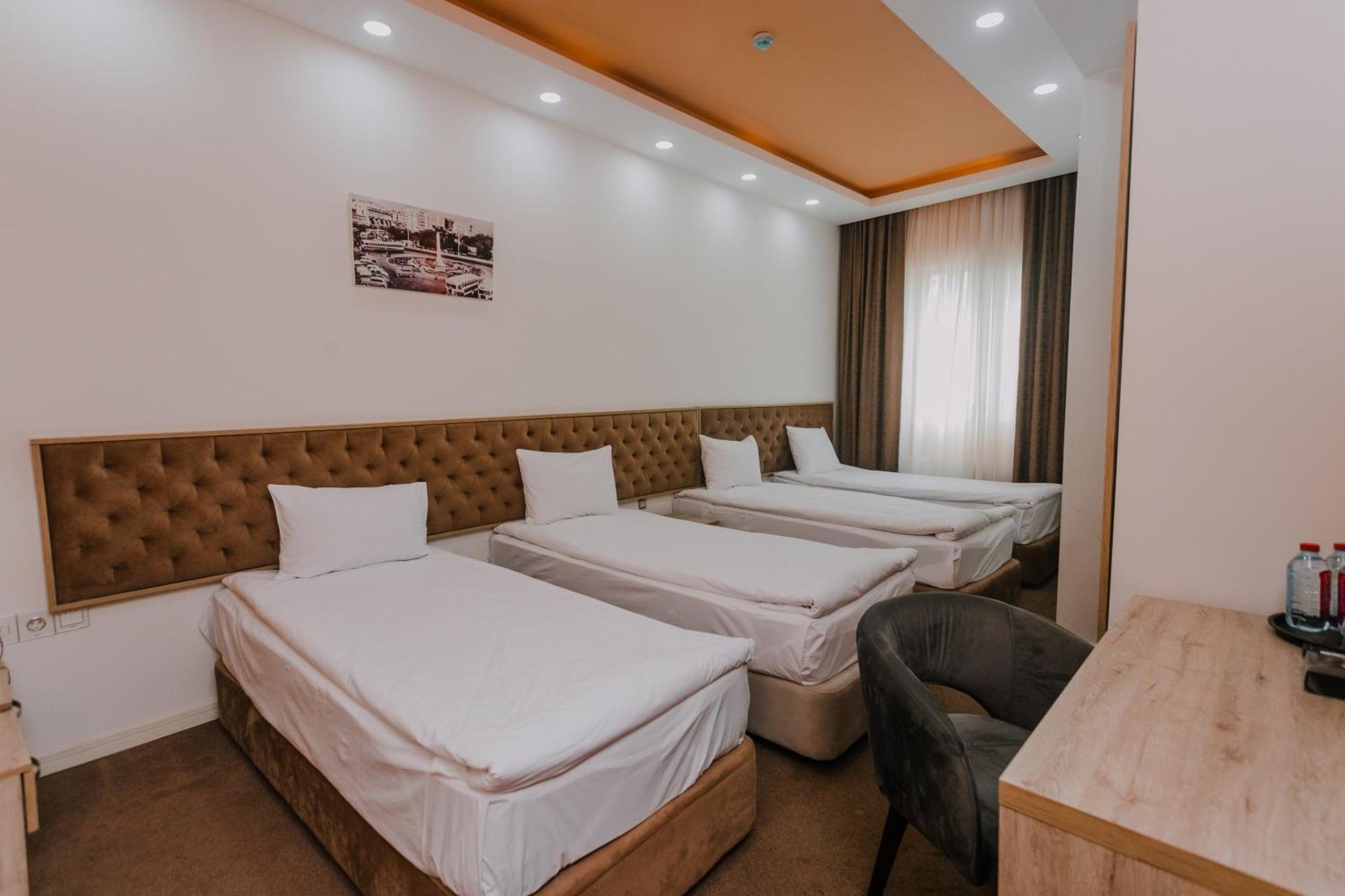 Madina-Zamzam Halal Hotels Group Баку Екстериор снимка