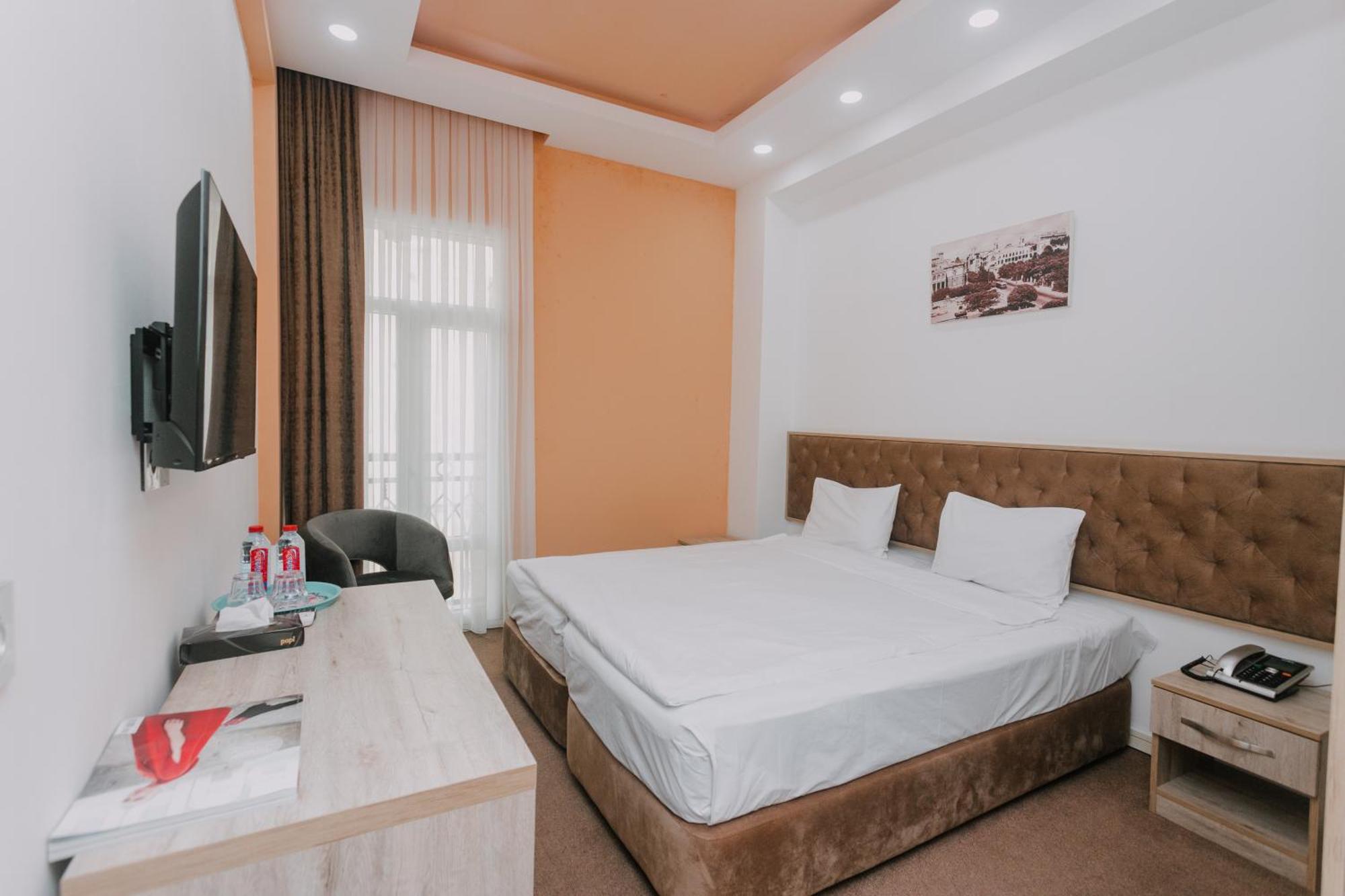 Madina-Zamzam Halal Hotels Group Баку Екстериор снимка