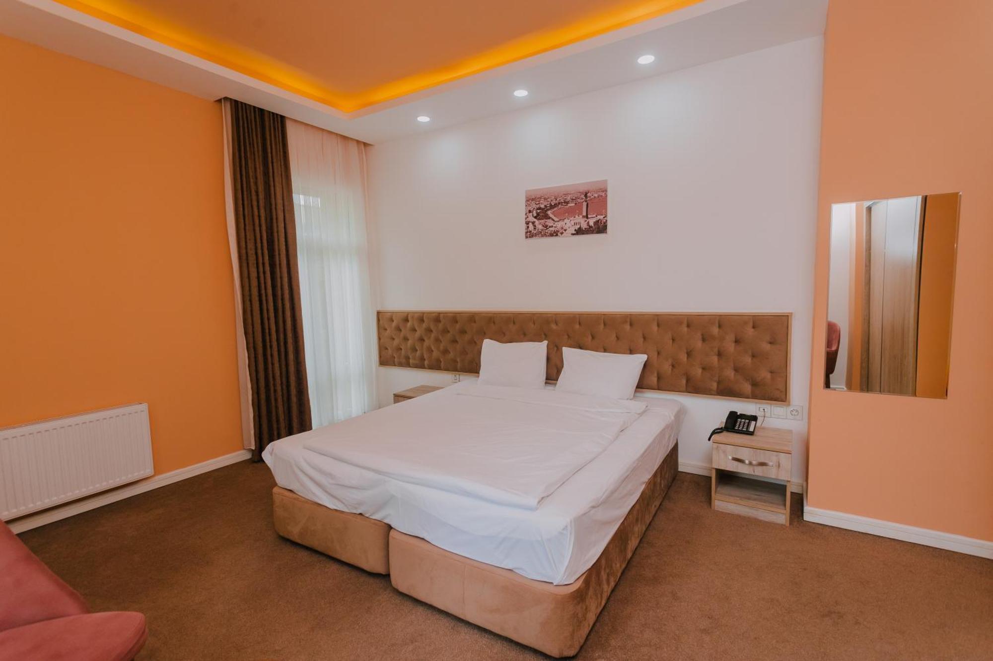 Madina-Zamzam Halal Hotels Group Баку Екстериор снимка
