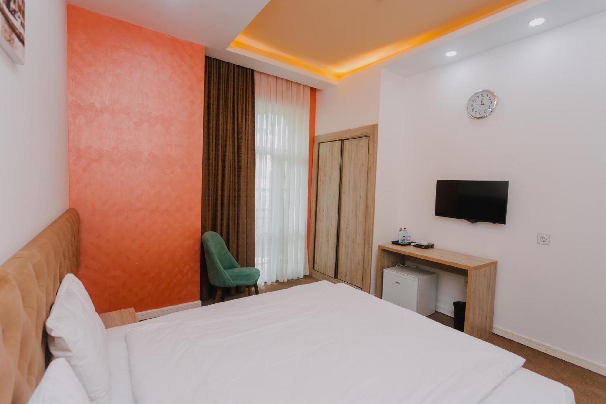 Madina-Zamzam Halal Hotels Group Баку Екстериор снимка