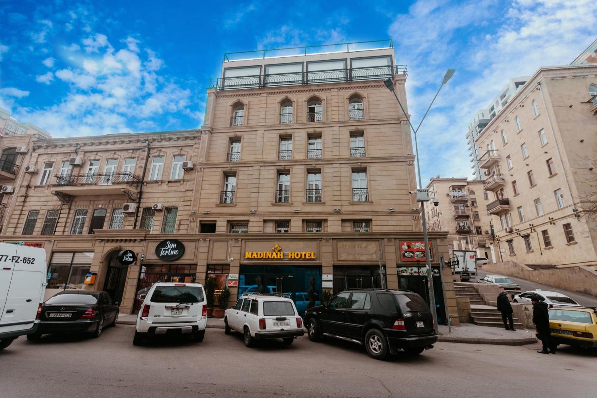 Madina-Zamzam Halal Hotels Group Баку Екстериор снимка