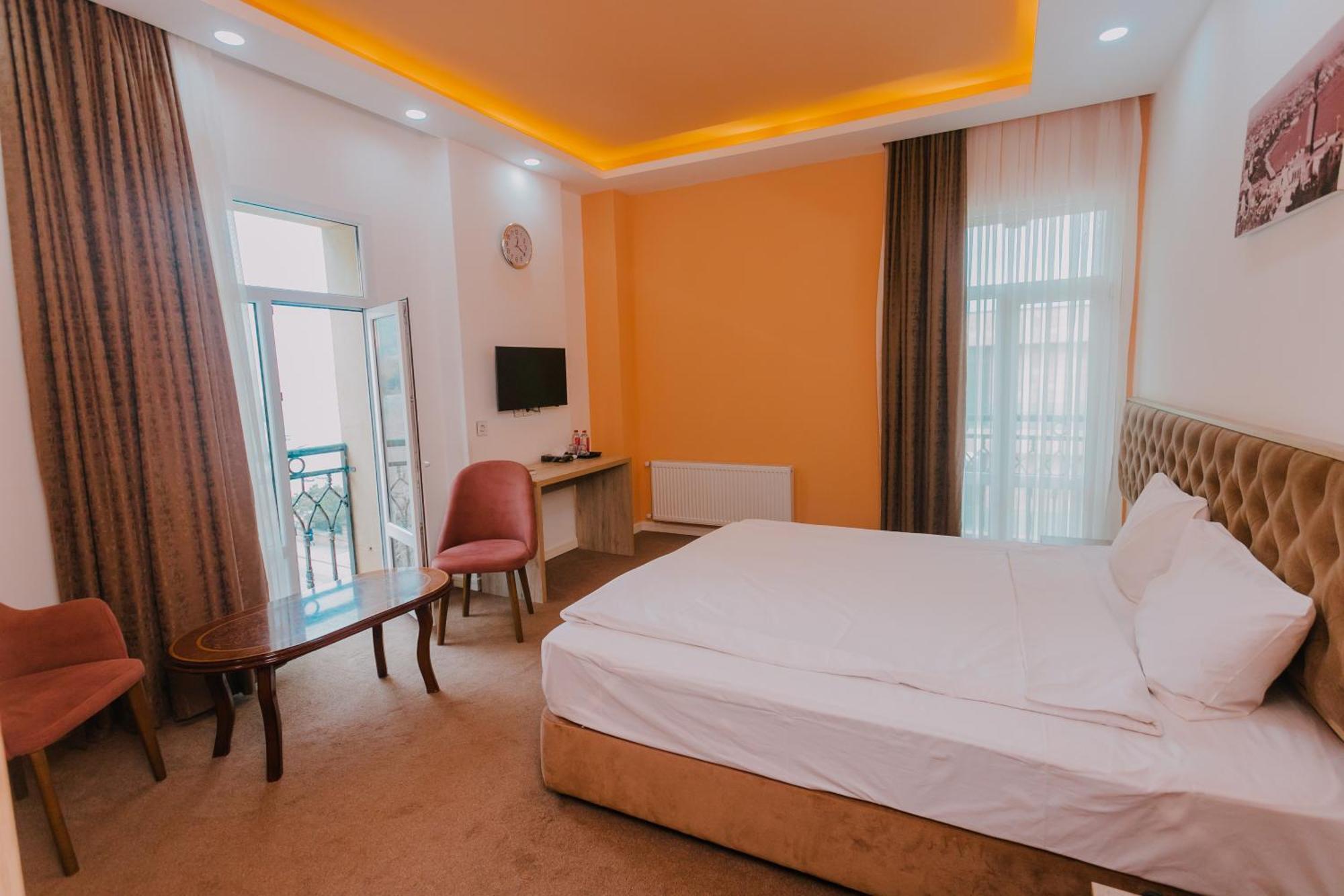 Madina-Zamzam Halal Hotels Group Баку Екстериор снимка