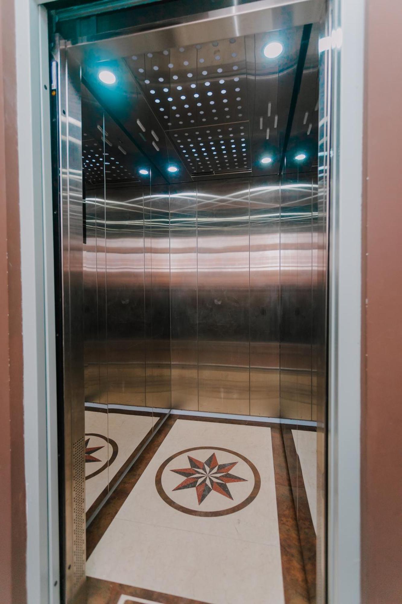 Madina-Zamzam Halal Hotels Group Баку Екстериор снимка