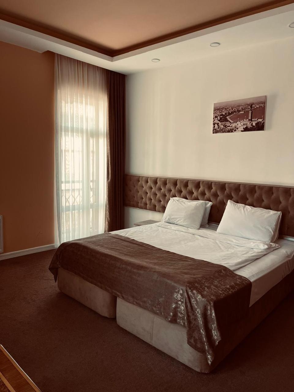 Madina-Zamzam Halal Hotels Group Баку Екстериор снимка